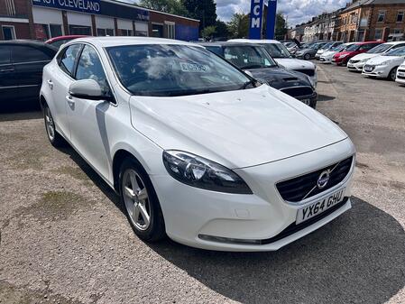 VOLVO V40 2.0 SE D3 (150hp)