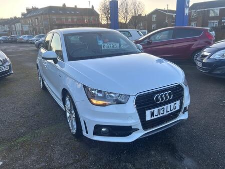 AUDI A1 2.0 TDI S line